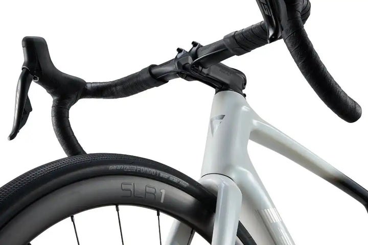 Giant 2024 Defy Advanced PRO 1 Road Bike 28GOODS