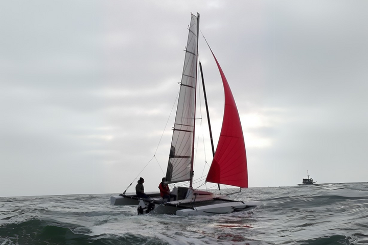 Astus Sailing Trimaran Boat 20.5