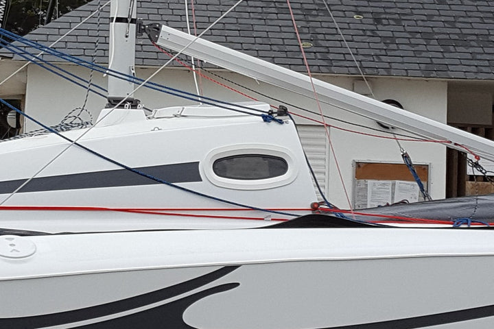 Astus Sailing Trimaran Boat 20.5 28GOODS