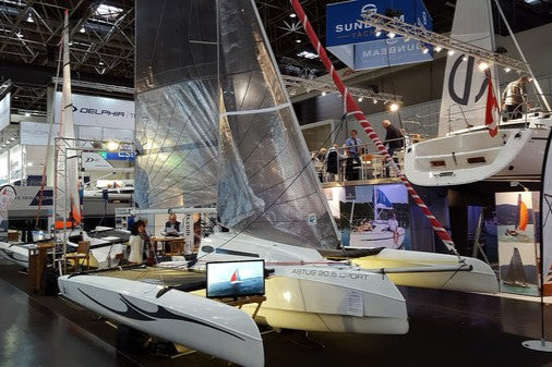 Astus Sailing Trimaran Boat 20.5 28GOODS