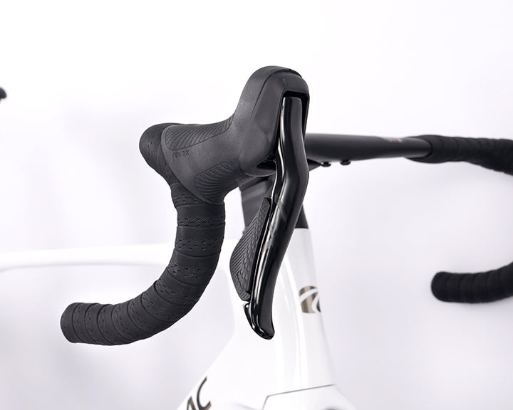 CYCTRAC R18 Carbon Road Bike