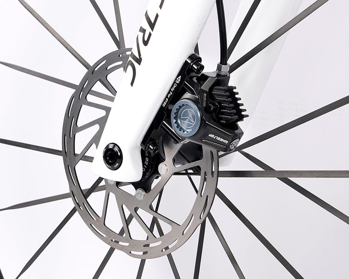 CYCTRAC R18 Carbon Road Bike