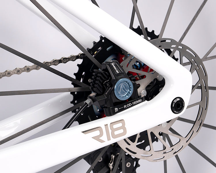 CYCTRAC R18 Carbon Road Bike