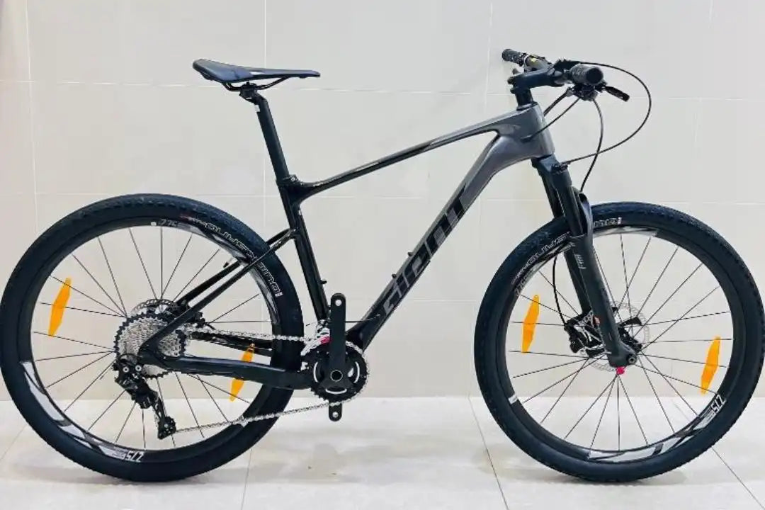 2022 Giant XTC Advanced 27.5 3 Carbon Frame Mountain Bike MTB 2022 Giant XTC Advanced 27.5 3 Carbon Frame Mountain Bike MTB
