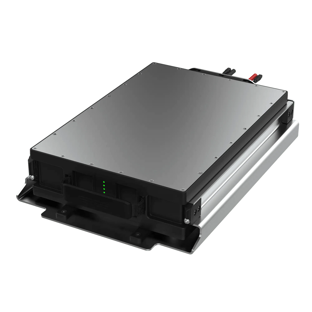 TEMO SEASIDE 2.3 kWh 48 V battery cassette seated in its autoconnect rack