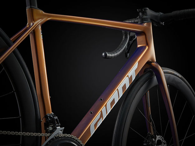 2025 GIANT TCR ADVANCED PRO 2 ROAD BIKE