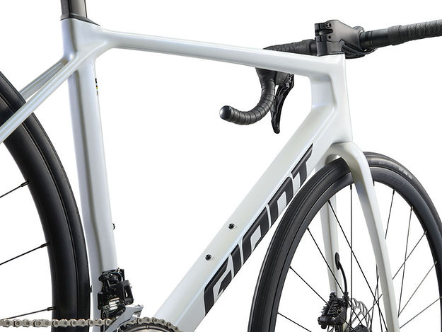 2025 GIANT TCR ADVANCED 2 KOM ROAD BIKE