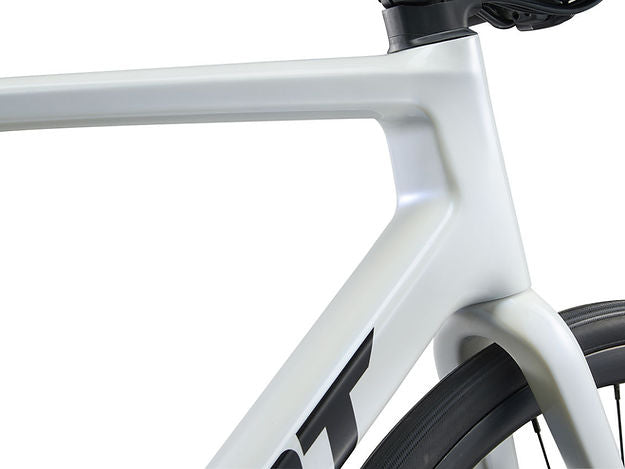 2025 GIANT TCR ADVANCED 2 KOM ROAD BIKE