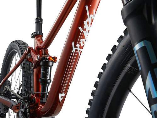 2025 GIANT FAITH 26 MOUNTAIN BIKE