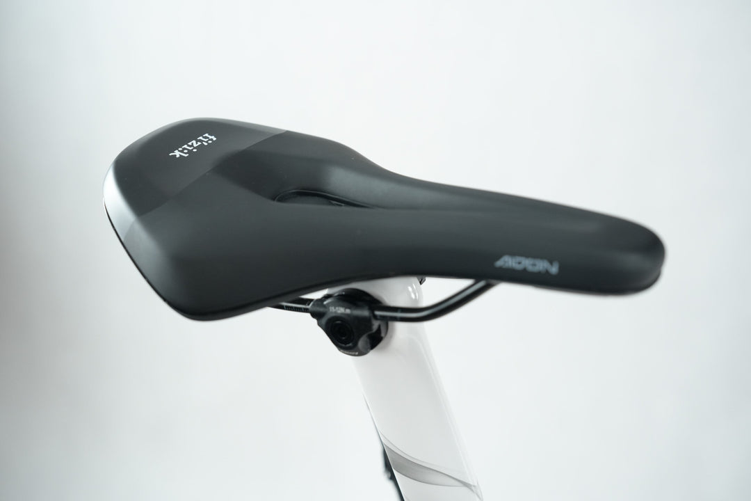 XDS 2025-RS7 24-Speed Road Bike