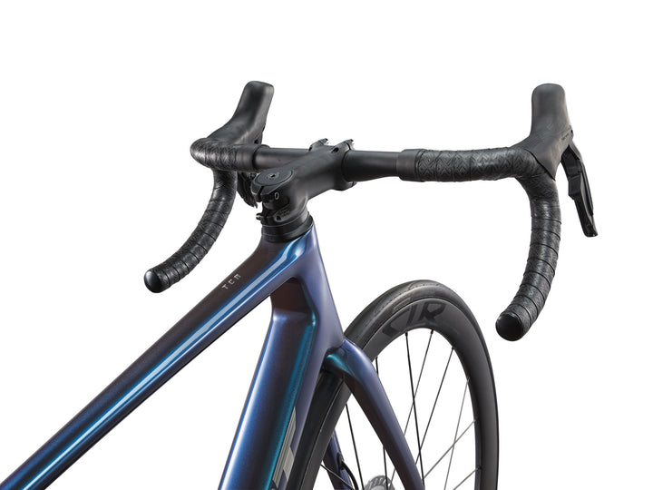 2025 GIANT TCR ADVANCED PRO 0 KOM ROAD BIKE