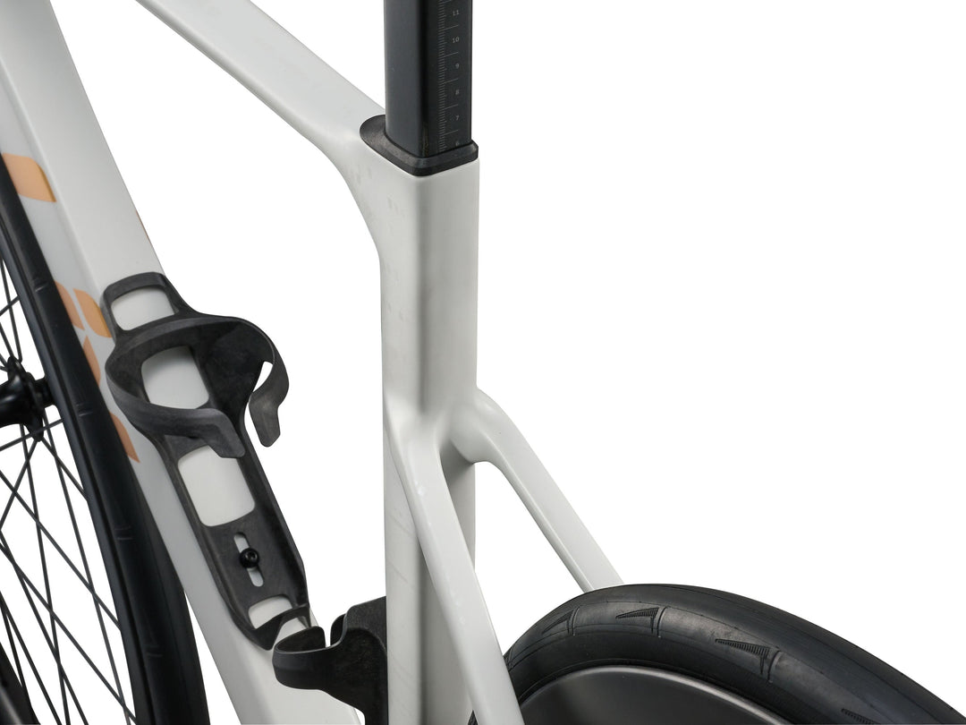 Liv EnviLiv Advanced 1 Shimano 105 Di2 drivetrain detail