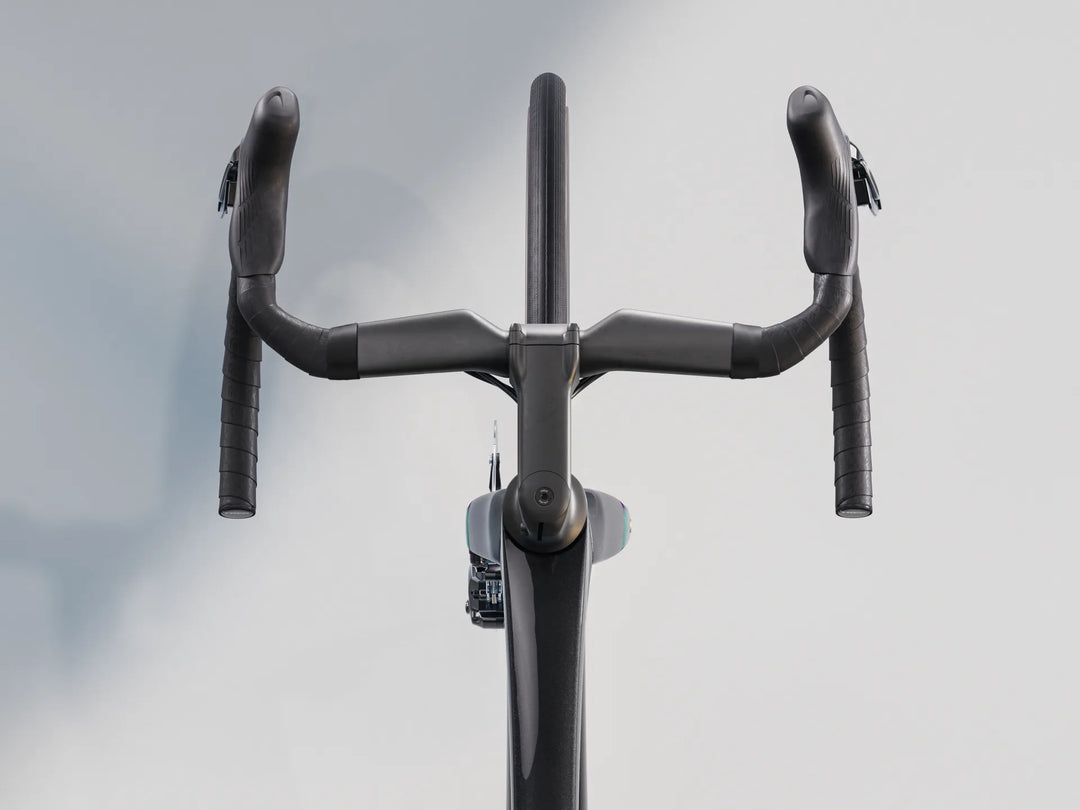 TREK MADONE SLR用 OCLVカーボンステム 120mm長、-7度 Madone TREK MADONE SLR用 OCLVカーボンステム 120mm長、-7度 Madone
