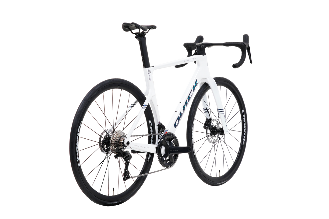 Quick Pro RIME AERO in Pearl White, alternate three-quarter view