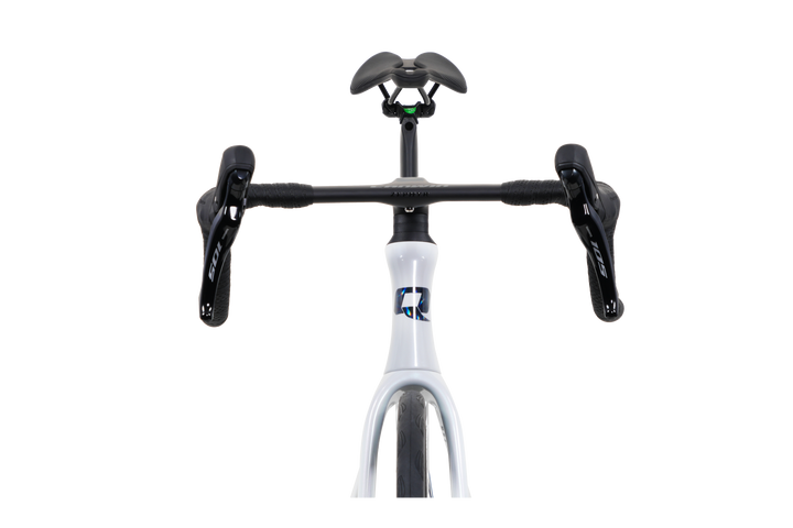 Quick Pro RIME AERO in Pearl White, front view of the integrated handlebar