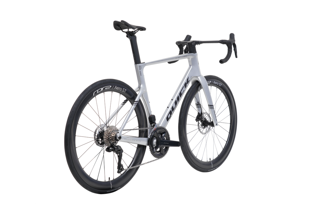 Quick Pro RIME AERO in Polar Silver, alternate three-quarter view