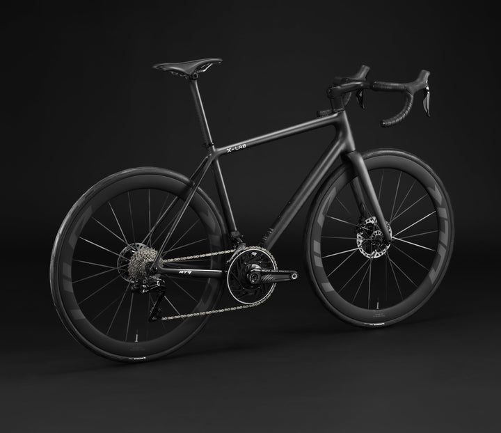 XDS X-LAB RT9 road bike – drive side with Branta C50 ULR carbon wheels