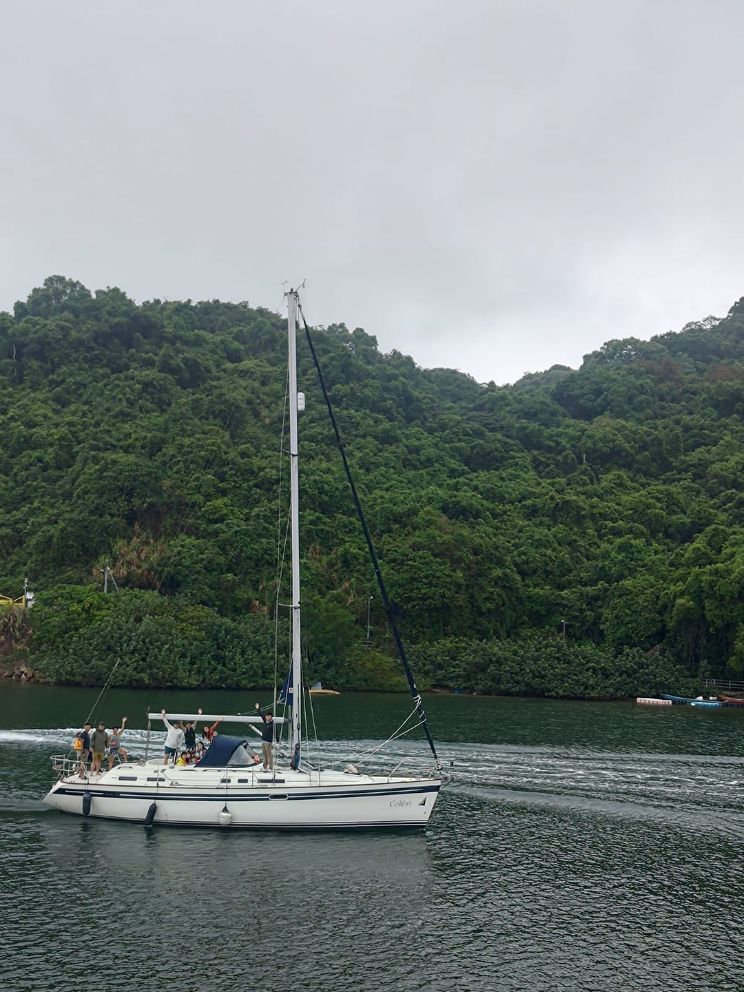 FOR SALE: Moody 42 Dixon – Elegant British 42ft Bluewater Cruiser | Year 2000 | Located in Tai Po