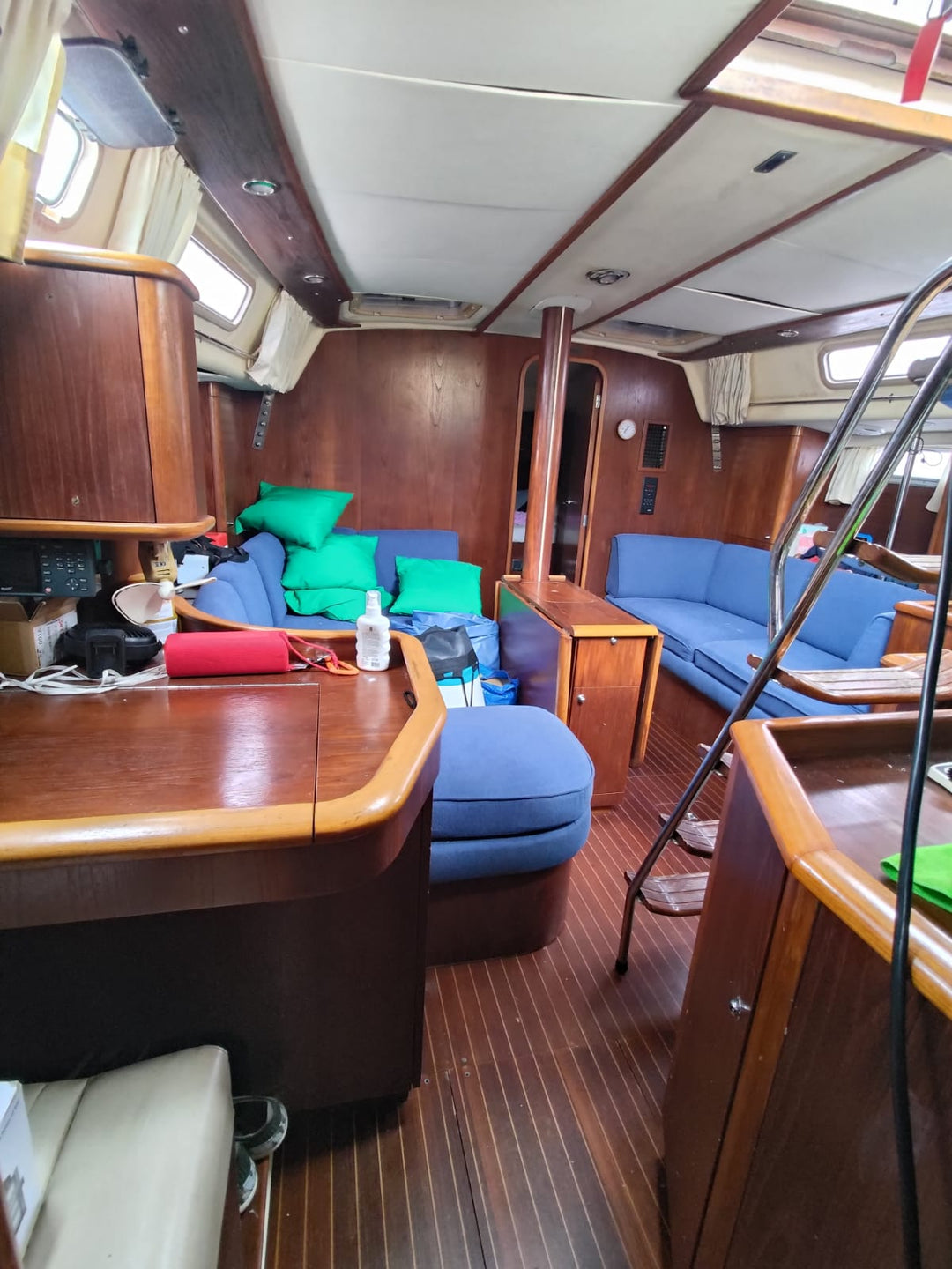 FOR SALE: Moody 42 Dixon – Elegant British 42ft Bluewater Cruiser | Year 2000 | Located in Tai Po