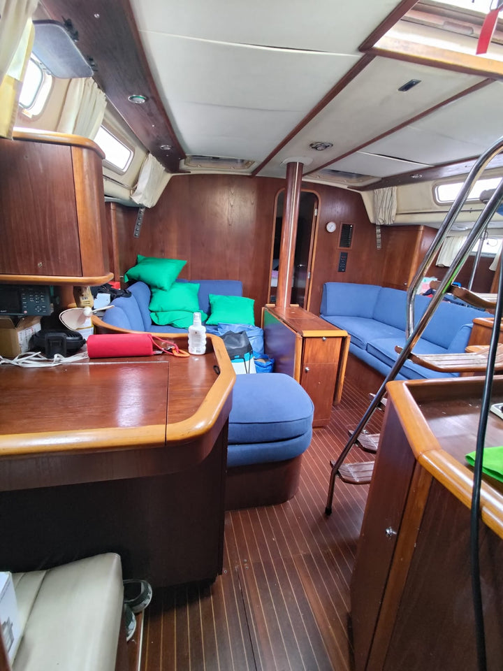 FOR SALE: Moody 42 Dixon – Elegant British 42ft Bluewater Cruiser | Year 2000 | Located in Tai Po