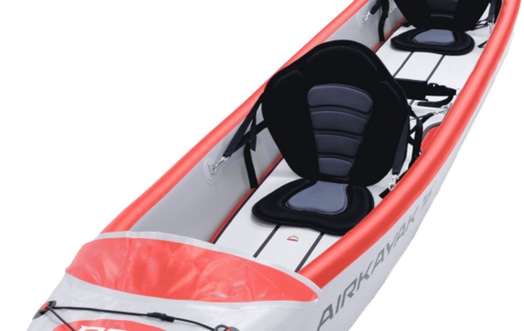 Adjustable four-point kayak seat with high backrest used in the AIRKAYAK 16