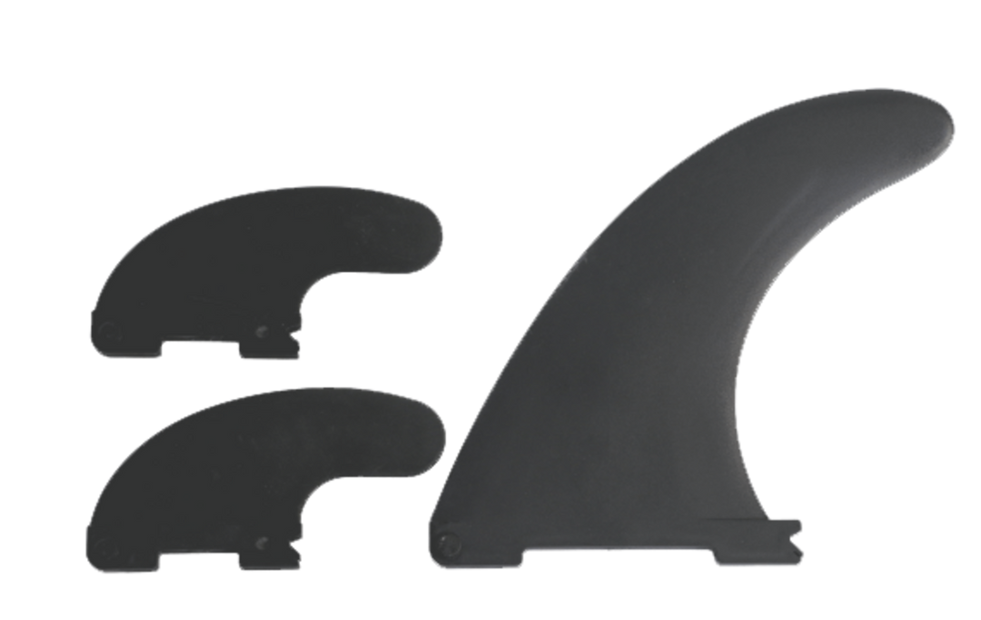 The three fins supplied with the LITE 15 and their GRI quick-hook fin boxes