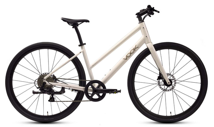 VOOK CRV city bike in Porcelain White with 35C tyres and chainguard, side view