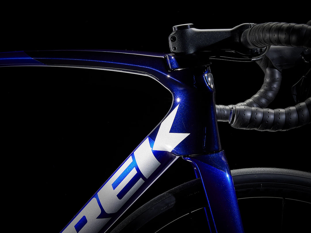 TREK 2023 EMONDA SL 5 Disc Road Bike-Hex Blue / Deep Dark Blue TREK 2023 EMONDA SL 5 Disc Road Bike-Hex Blue / Deep Dark Blue
